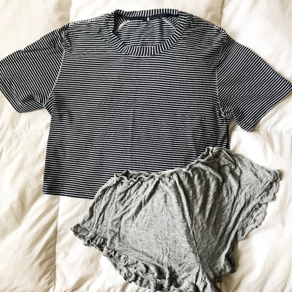 PacSun Flowy Gray Short Shorts